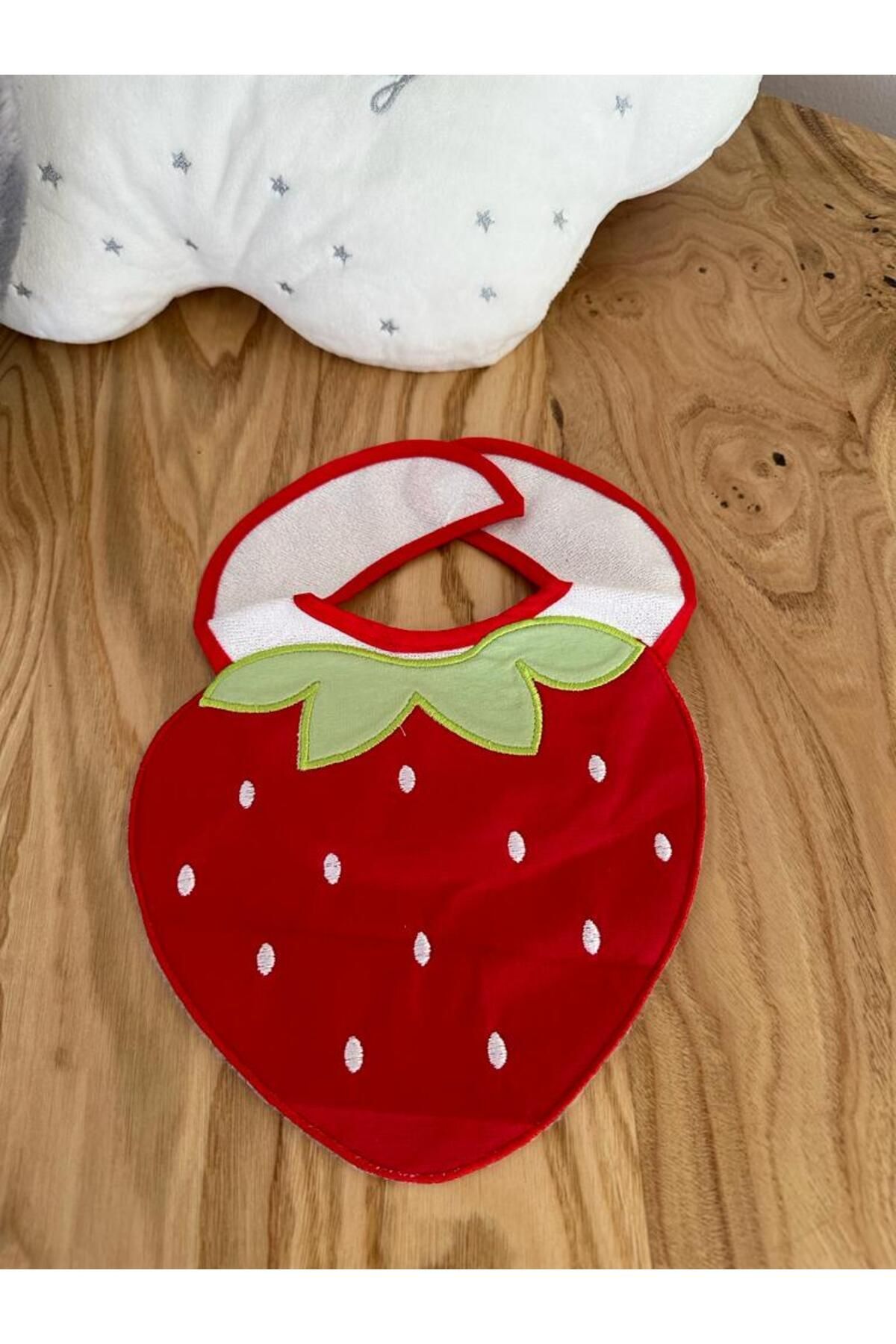 Bebek Mama Önlüğü Çilek Figürlü